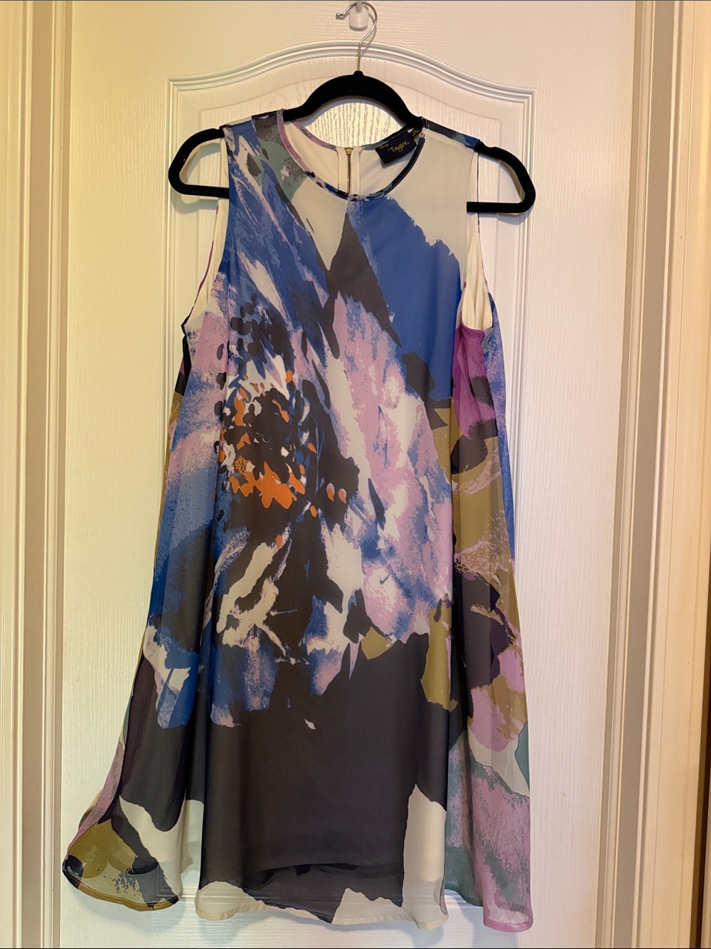 Just...Taylor Floral Dress in Navy, Blue, Green and Black